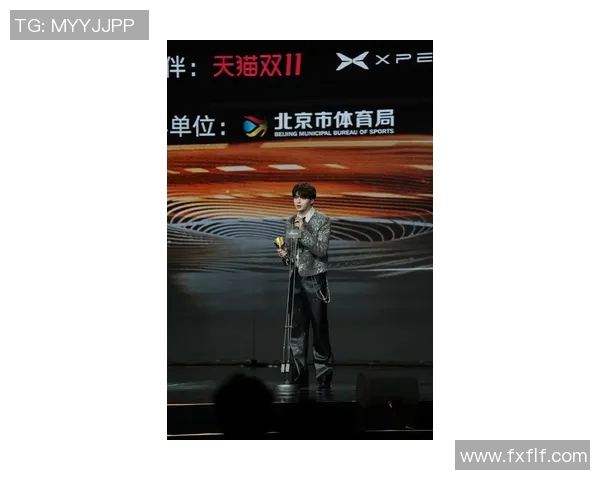 Paraboy荣获最具商业价值选手称号引发电竞圈热议与关注