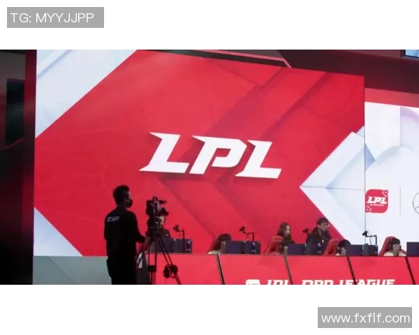 LPL登峰组对决激战正酣各路英雄齐聚一堂争夺荣耀巅峰之战 LPL登峰组对决激战正酣各路英雄齐聚一堂争夺荣耀巅峰之战