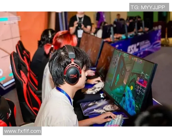 Monster双杀引爆全场电竞热潮玩家热议战术与团队配合的完美结合 Monster双杀引爆全场电竞热潮玩家热议战术与团队配合的完美结合