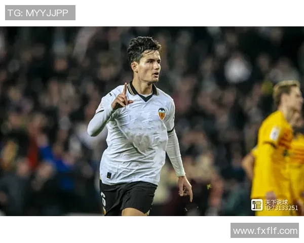 巴伦西亚引进新前锋，球队士气高涨迎战新赛季